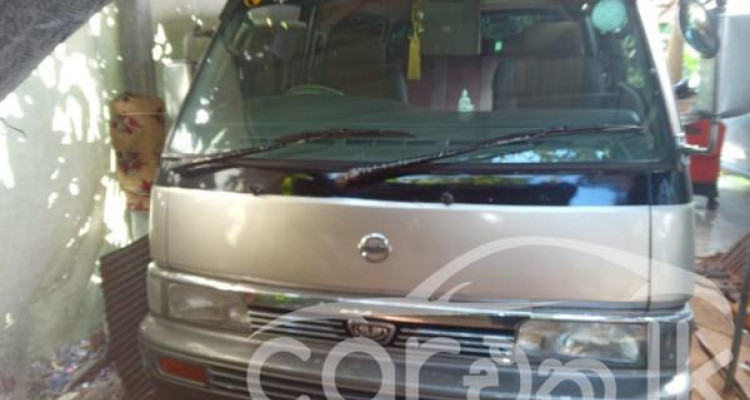 NISSAN CARAVAN 1990