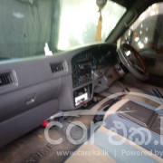 NISSAN CARAVAN 1990