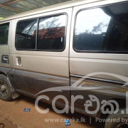 NISSAN CARAVAN 1990