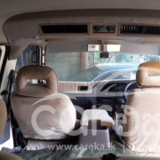 NISSAN CARAVAN 2001