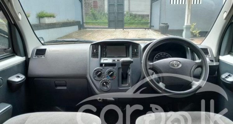 TOYOTA TOWNACE 2011