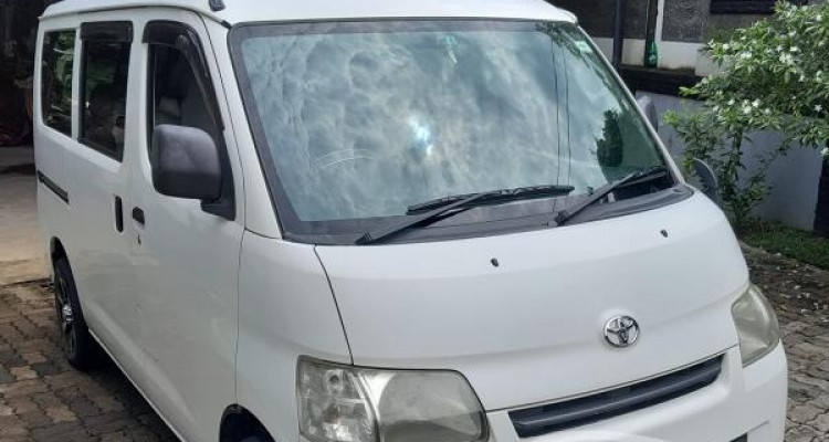 TOYOTA TOWNACE 2011