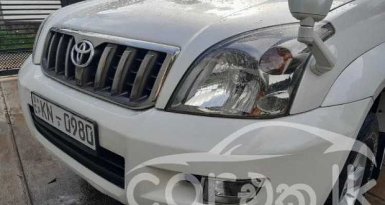 TOYOTA PRADO 2008