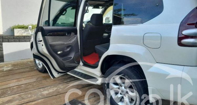 TOYOTA PRADO 2008