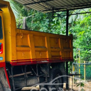 LANKA ASHOK LEYLAND COMET TIPPER 1613 2011