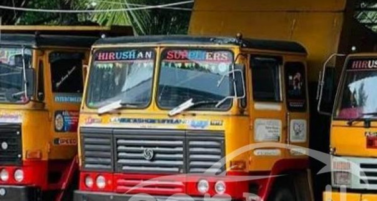 LANKA ASHOK LEYLAND COMET TIPPER 1613 2010