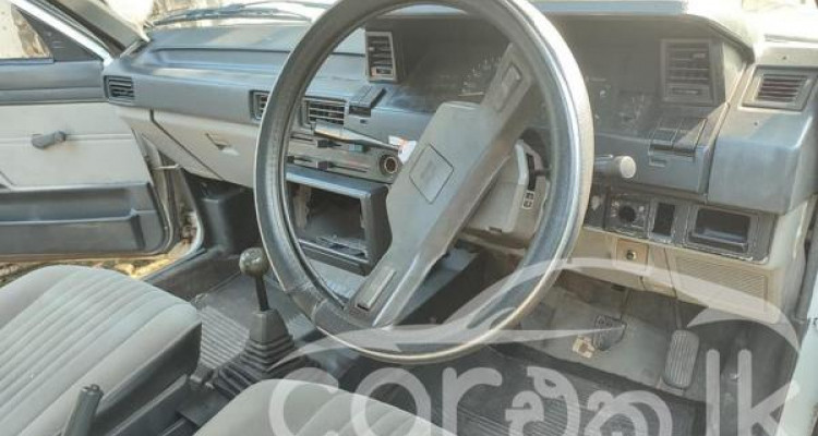 TOYOTA COROLLA AE80 1984