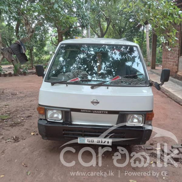 NISSAN VANETTE 1982