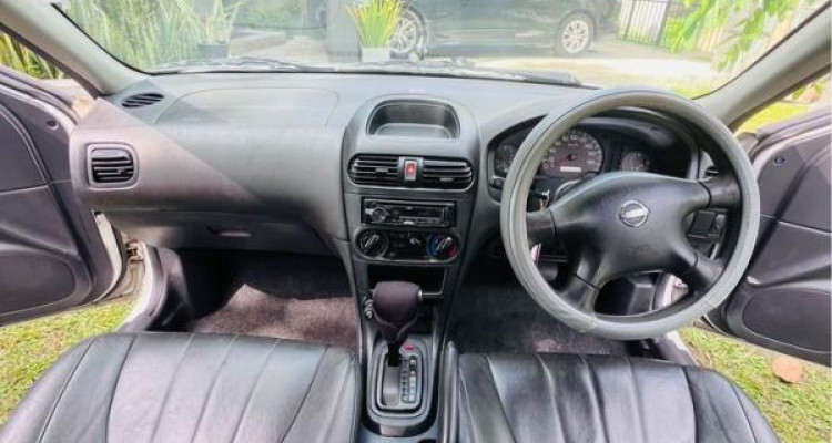 NISSAN AD WAGON Y11 2004