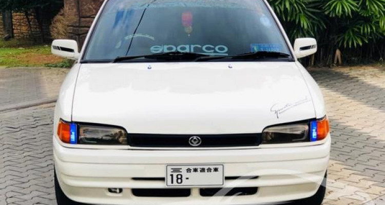 MAZDA FAMILIA 323 1991