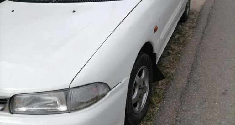 MITSUBISHI LANCER CB8 1993