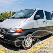 TOYOTA HIACE 2006