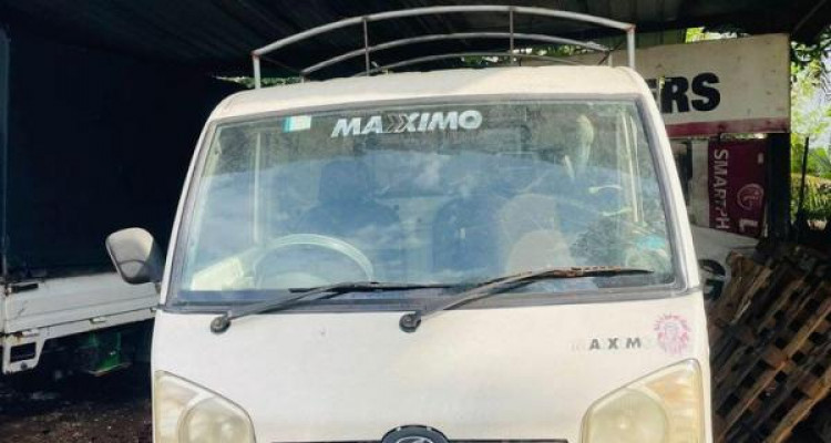 MAHINDRA MAXXIMO 2012