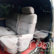 NISSAN CARAVAN 2001