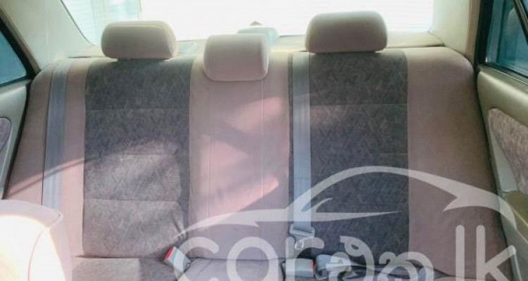 TOYOTA CARINA 2000