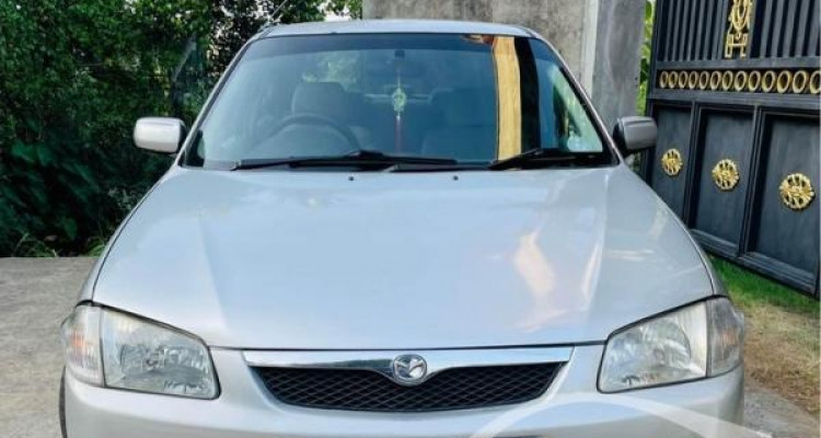 MAZDA FAMILIA 2000
