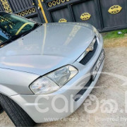 MAZDA FAMILIA 2000