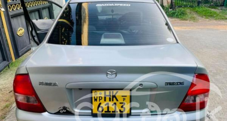 MAZDA FAMILIA 2000