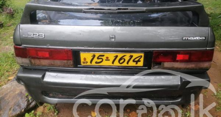 MAZDA 323 1987