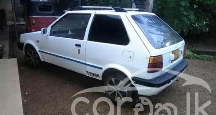 NISSAN MARCH 1986