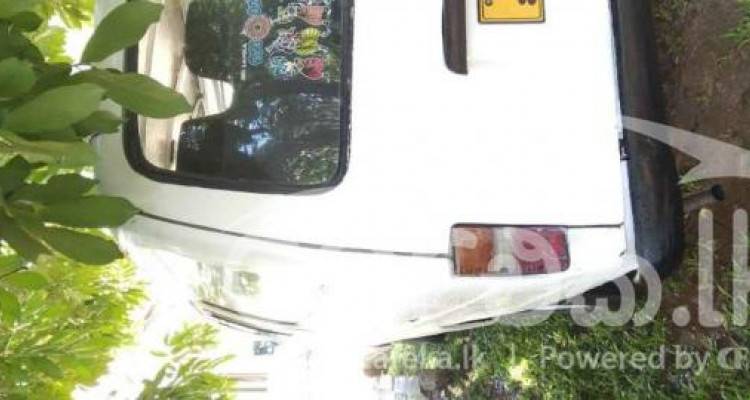 TOYOTA HIACE LH30 1985