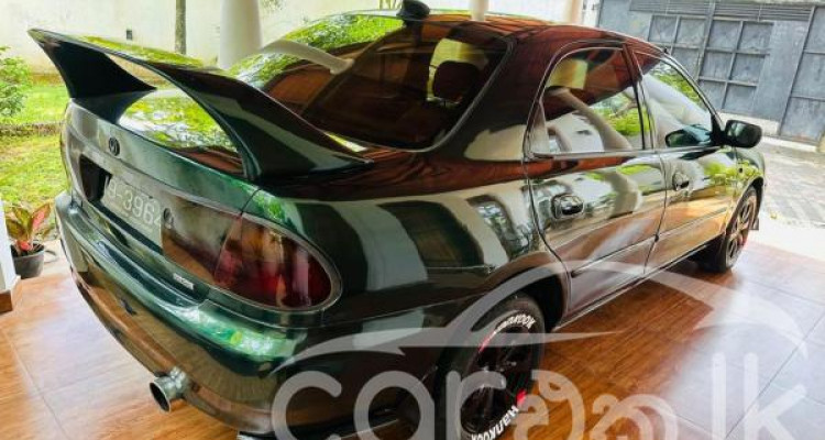 MAZDA FAMILIA 1995