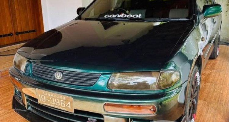 MAZDA FAMILIA 1995