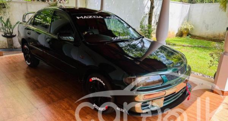 MAZDA FAMILIA 1995