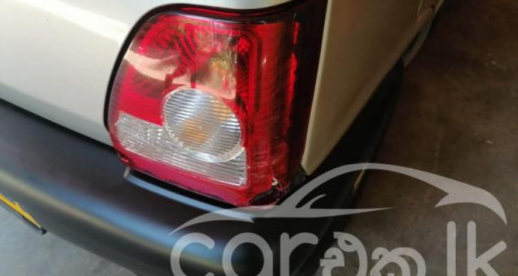 SUZUKI MARUTI 800 2011