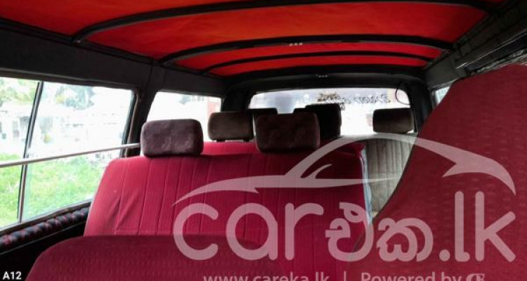 TOYOTA HIACE LH20 1981