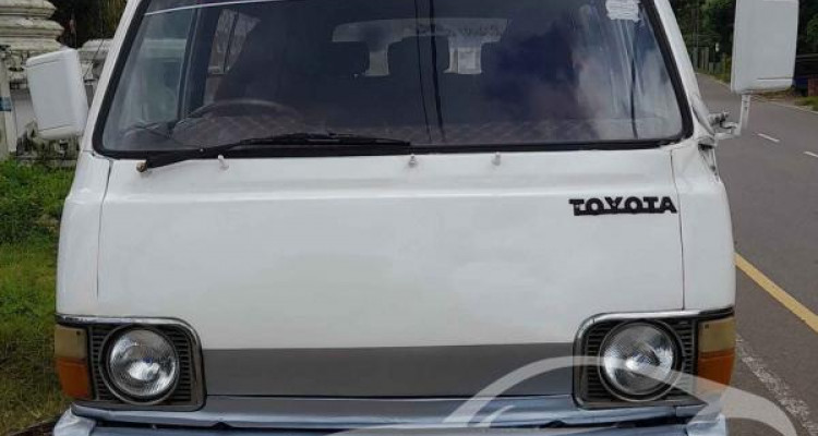 TOYOTA HIACE LH20 1981