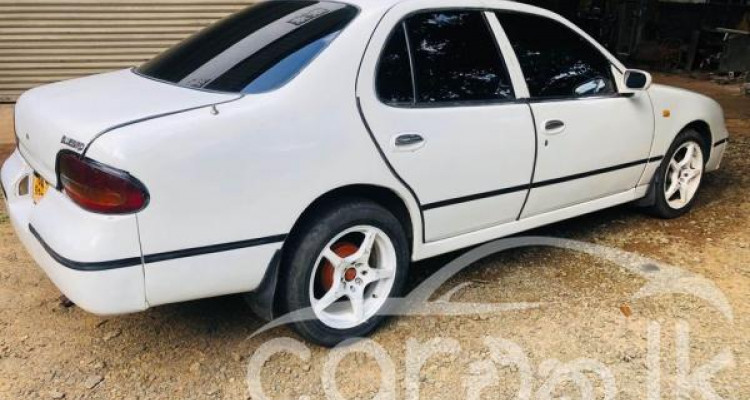 NISSAN BLUEBIRD 1993