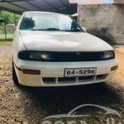 NISSAN BLUEBIRD 1993