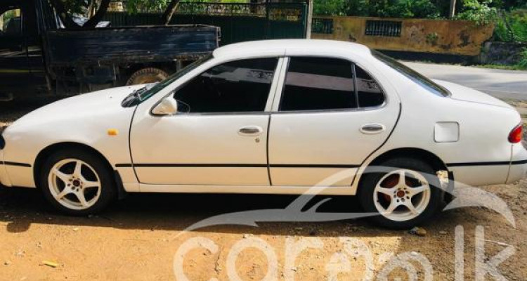 NISSAN BLUEBIRD 1993