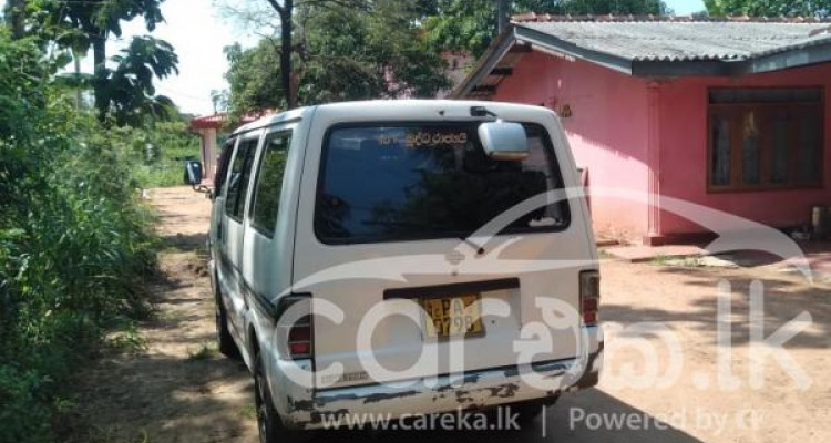NISSAN VANETTE 1997