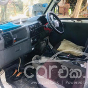 MITSUBISHI MINICAB 2002