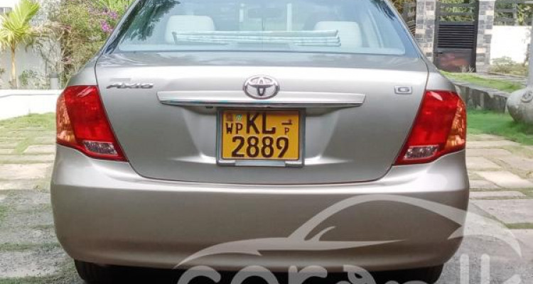 TOYOTA AXIO 2006