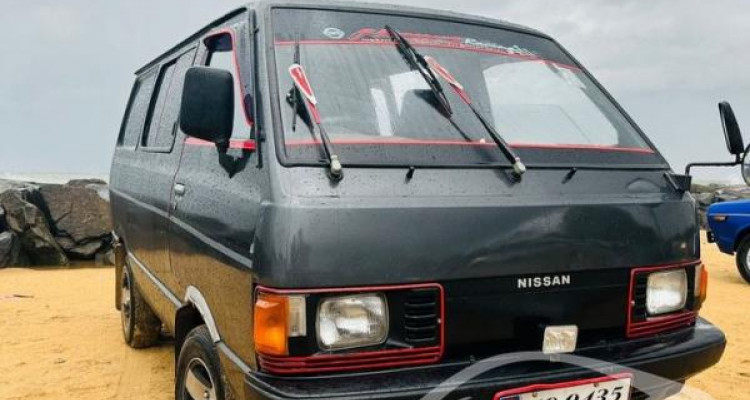 NISSAN VANETTE 1986
