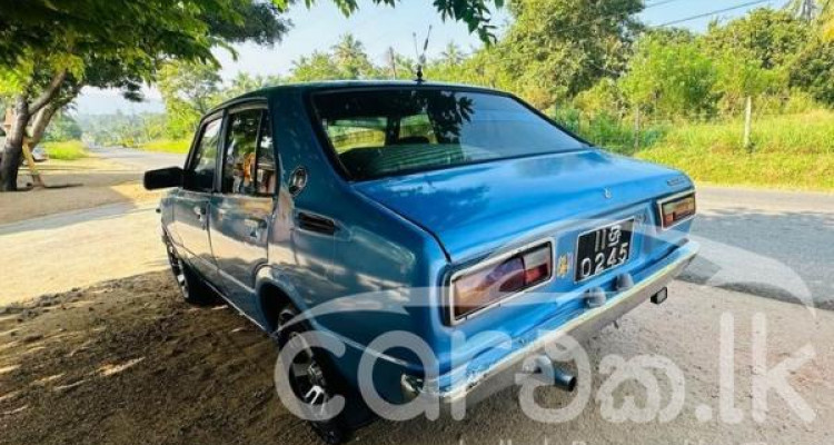 TOYOTA COROLLA KE30 1975