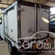 MITSUBISHI MINICAB 2003