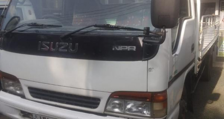 ISUZU ELF 1999