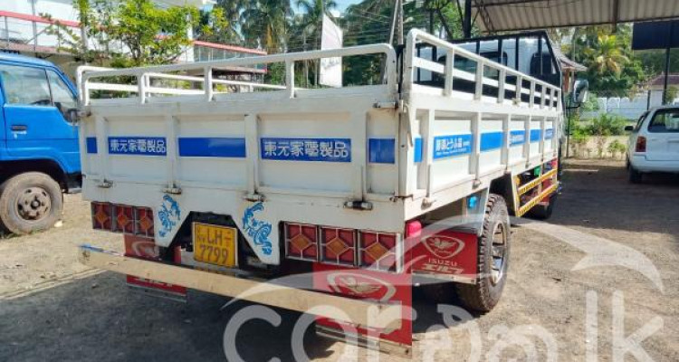 ISUZU ELF 2005