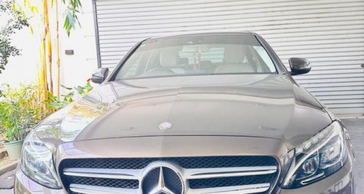 MERCEDES BENZ C300 2016