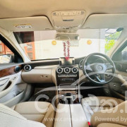 MERCEDES BENZ C300 2016
