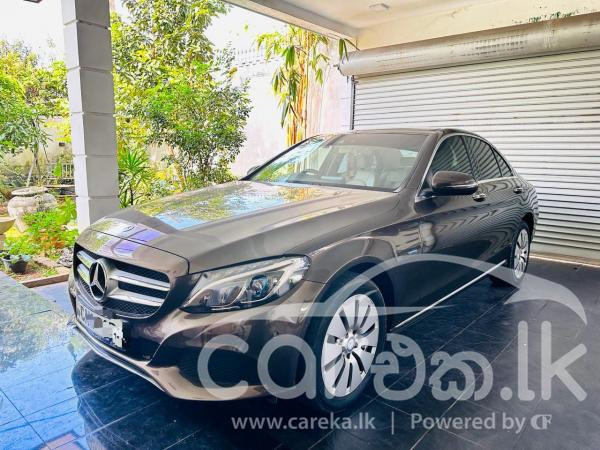 MERCEDES BENZ C300 2016