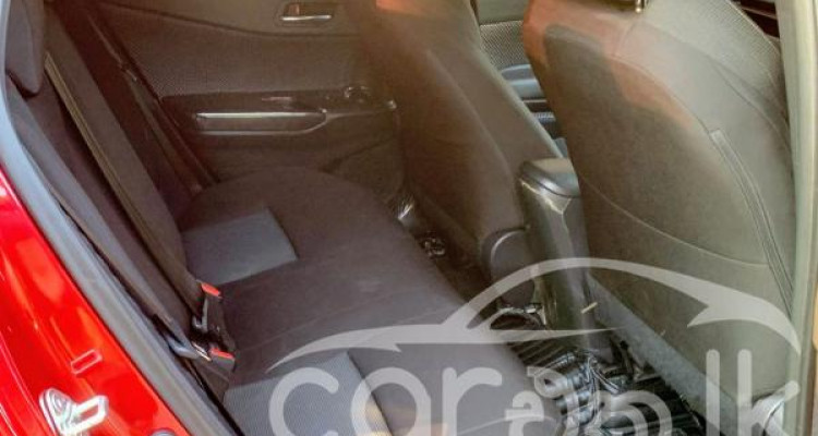 TOYOTA C-HR 2019