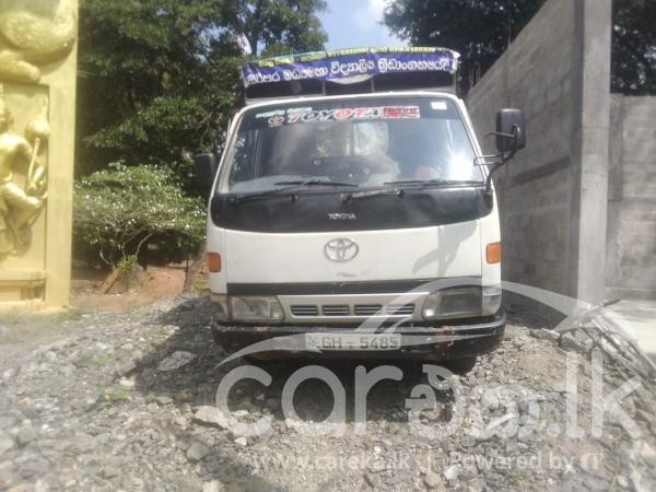 TOYOTA HIACE 1996