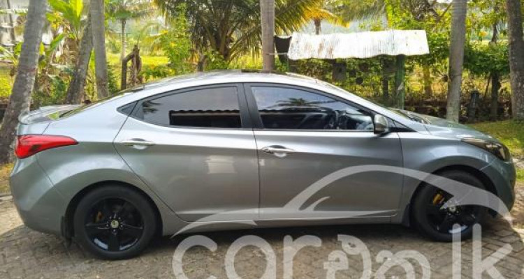 HYUNDAI ELANTRA 2011