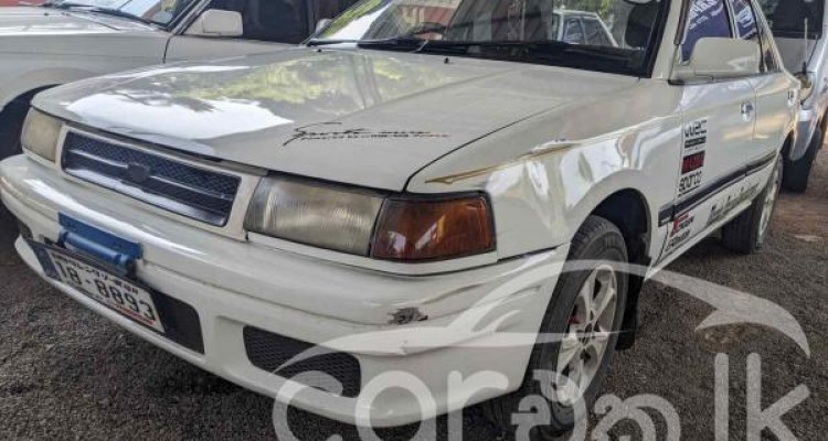 MAZDA FAMILIA 1992