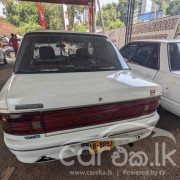MAZDA FAMILIA 1992